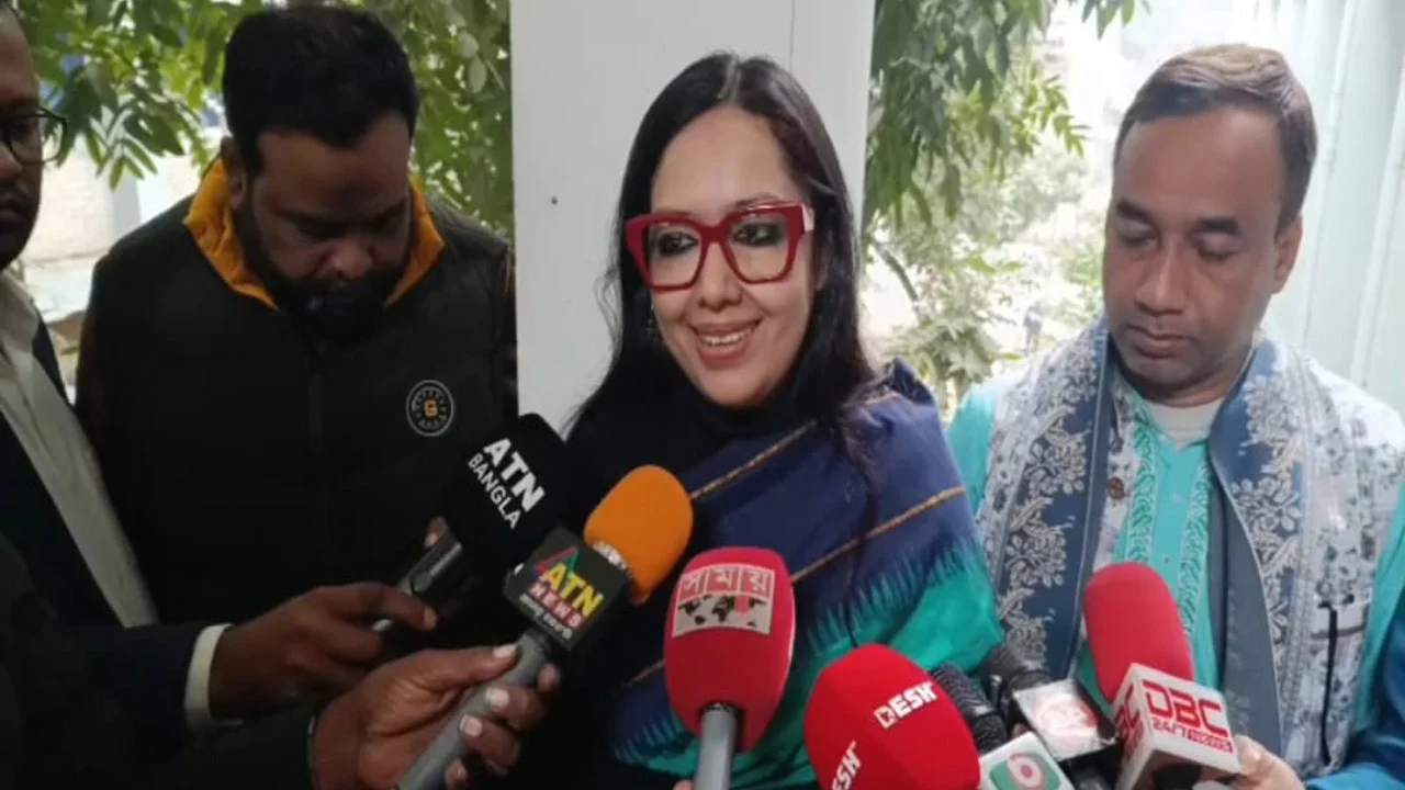 মনোনয়ন না দেয়ায় দলের প্রতি কষ্ট নেই: রুমিন ফারহানা